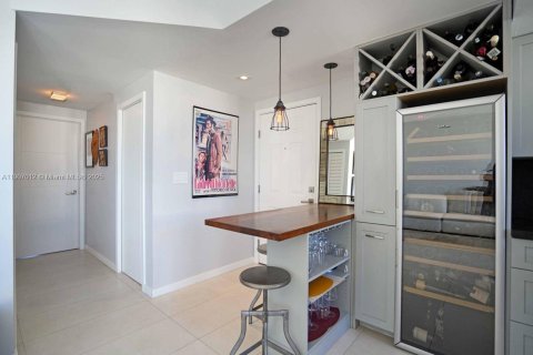 Copropriété à vendre à Miami Beach, Floride: 2 chambres, 82.68 m2 № 1964926 - photo 13