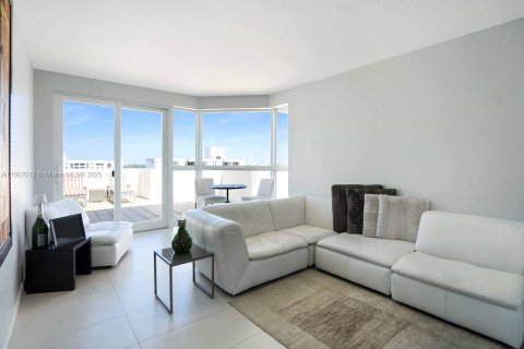 Copropriété à vendre à Miami Beach, Floride: 2 chambres, 82.68 m2 № 1964926 - photo 3