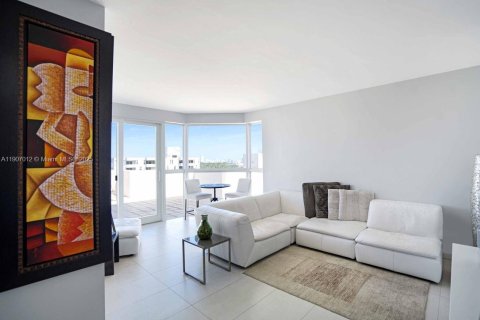 Copropriété à vendre à Miami Beach, Floride: 2 chambres, 82.68 m2 № 1964926 - photo 2