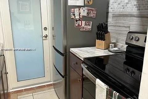 Commercial property in Miami, Florida 112.97 sq.m. № 2006198 - photo 4