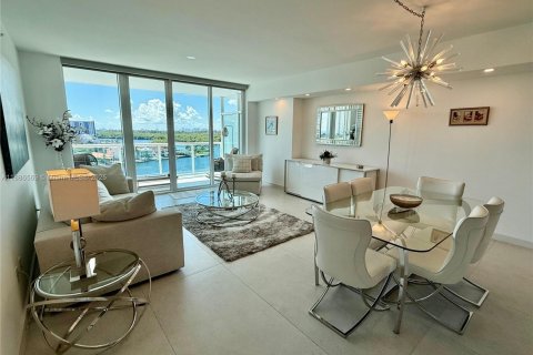 Copropriété à vendre à Sunny Isles Beach, Floride: 2 chambres, 162.86 m2 № 1950164 - photo 2