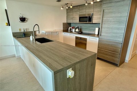 Copropriété à vendre à Sunny Isles Beach, Floride: 2 chambres, 162.86 m2 № 1950164 - photo 6