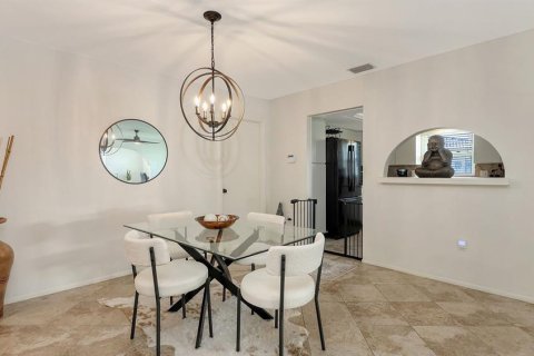 Villa ou maison à louer à Sarasota, Floride: 3 chambres, 179.12 m2 № 2406978 - photo 7