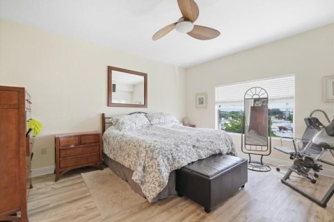 Copropriété à vendre à Madeira Beach, Floride: 2 chambres, 125.42 m2 № 2375520 - photo 28