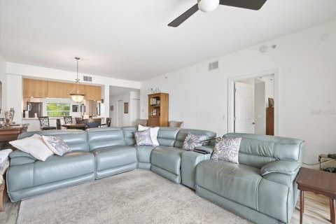 Copropriété à vendre à Madeira Beach, Floride: 2 chambres, 125.42 m2 № 2375520 - photo 24