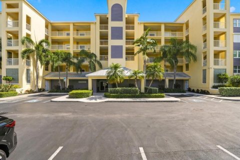 Copropriété à vendre à Madeira Beach, Floride: 2 chambres, 125.42 m2 № 2375520 - photo 3