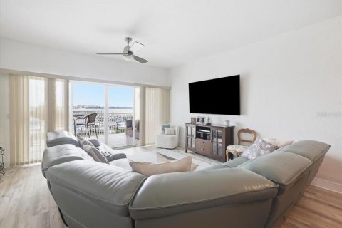 Copropriété à vendre à Madeira Beach, Floride: 2 chambres, 125.42 m2 № 2375520 - photo 21
