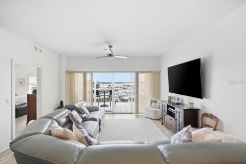 Copropriété à vendre à Madeira Beach, Floride: 2 chambres, 125.42 m2 № 2375520 - photo 20