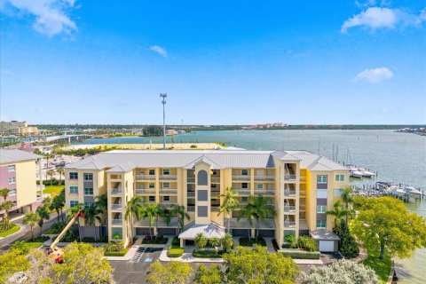 Condo à Madeira Beach, Floride, 2 chambres  № 2375520