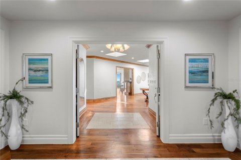 Condo in Saint Petersburg, Florida, 3 bedrooms  № 2200878 - photo 11