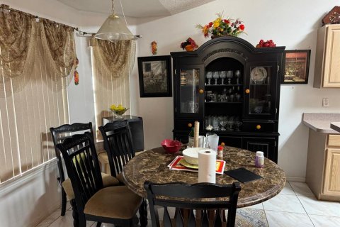 Купить виллу или дом в Палм-Кост, Флорида 8 комнат, 207.92м2, № 2317224 - фото 9