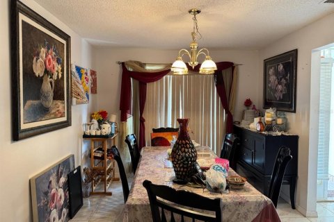Купить виллу или дом в Палм-Кост, Флорида 8 комнат, 207.92м2, № 2317224 - фото 4