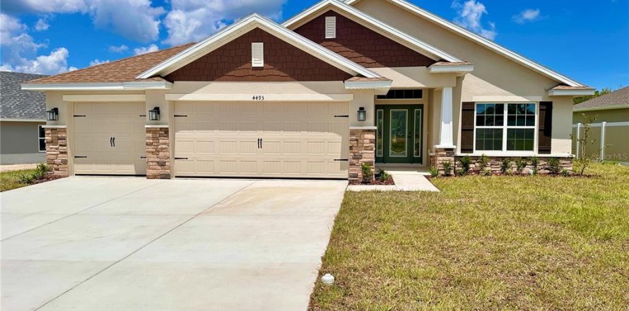 Casa en Ocala, Florida 4 dormitorios, 169.08 m2 № 2227915