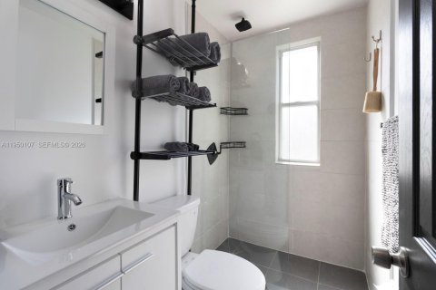 Condominio en venta en Miami Beach, Florida, 1 dormitorio, 45.52 m2 № 2005438 - foto 11