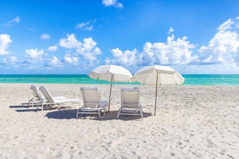 Condominio en venta en Miami Beach, Florida, 1 dormitorio, 45.52 m2 № 2005438 - foto 16