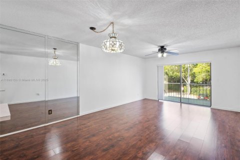 Купить кондоминиум в Плантация, Флорида 1 спальня, 69.68м2, № 1948129 - фото 8