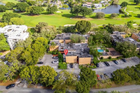 Купить кондоминиум в Плантация, Флорида 1 спальня, 69.68м2, № 1948129 - фото 25