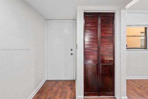 Купить кондоминиум в Плантация, Флорида 1 спальня, 69.68м2, № 1948129 - фото 3