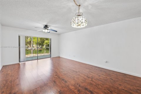 Купить кондоминиум в Плантация, Флорида 1 спальня, 69.68м2, № 1948129 - фото 9