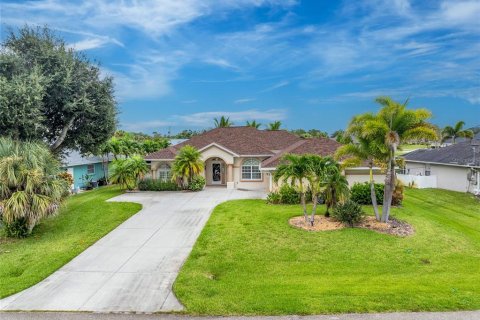 Casa en venta en Rotonda, Florida, 3 dormitorios, 193.98 m2 № 1919940 - foto 1