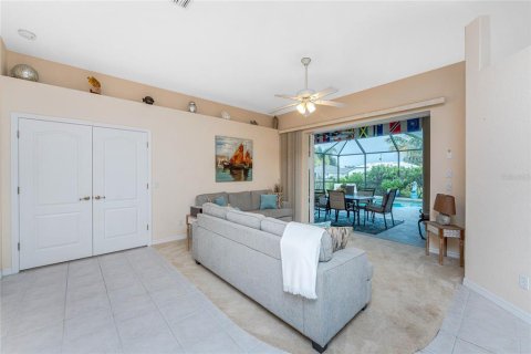 Casa en venta en Rotonda, Florida, 3 dormitorios, 193.98 m2 № 1919940 - foto 12