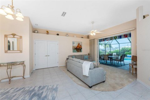 Casa en venta en Rotonda, Florida, 3 dormitorios, 193.98 m2 № 1919940 - foto 11