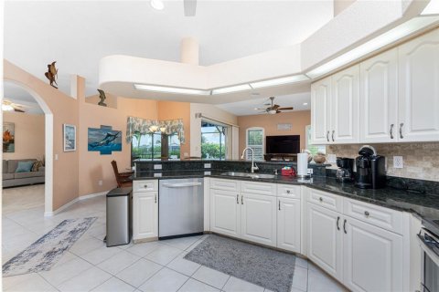 Casa en venta en Rotonda, Florida, 3 dormitorios, 193.98 m2 № 1919940 - foto 19