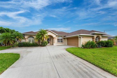 Casa en venta en Rotonda, Florida, 3 dormitorios, 193.98 m2 № 1919940 - foto 3