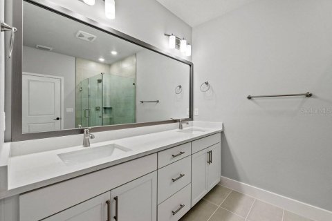 Adosado en alquiler en Saint Petersburg, Florida, 3 dormitorios, 181.16 m2 № 1829136 - foto 9
