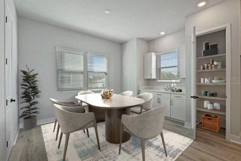 Adosado en alquiler en Saint Petersburg, Florida, 3 dormitorios, 181.16 m2 № 1829136 - foto 2
