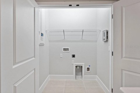 Adosado en alquiler en Saint Petersburg, Florida, 3 dormitorios, 181.16 m2 № 1829136 - foto 12