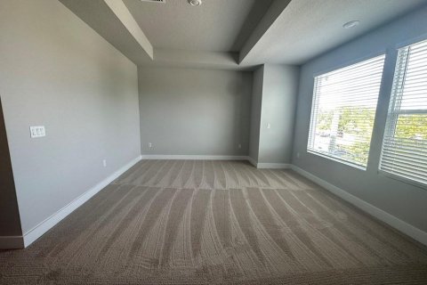 Adosado en alquiler en Saint Petersburg, Florida, 3 dormitorios, 181.16 m2 № 1829136 - foto 13