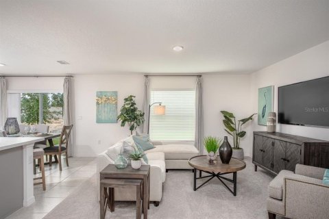 House in Poinciana, Florida 3 bedrooms, 134.06 sq.m. № 2156752 - photo 9