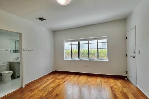 Villa ou maison à louer à Miami Beach, Floride: 498.7 m2 № 1892011 - photo 11