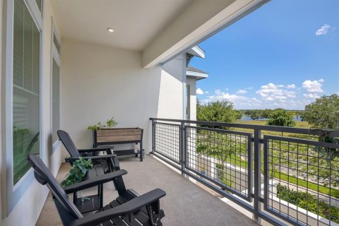 Townhouse in Orlando, Florida 2 bedrooms, 152.73 sq.m. № 2227423 - photo 24