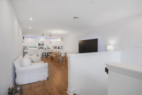 Townhouse in Orlando, Florida 2 bedrooms, 152.73 sq.m. № 2227423 - photo 10