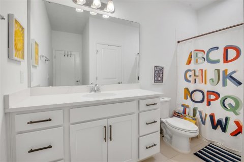 Townhouse in Orlando, Florida 2 bedrooms, 152.73 sq.m. № 2227423 - photo 16
