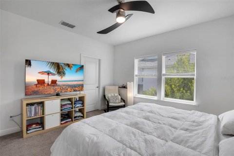 Townhouse in Orlando, Florida 2 bedrooms, 152.73 sq.m. № 2227423 - photo 12