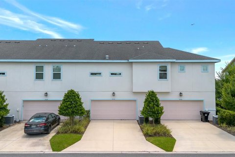 Townhouse in Orlando, Florida 2 bedrooms, 152.73 sq.m. № 2227423 - photo 30