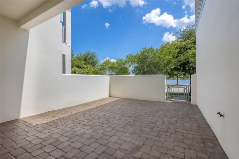 Townhouse in Orlando, Florida 2 bedrooms, 152.73 sq.m. № 2227423 - photo 21