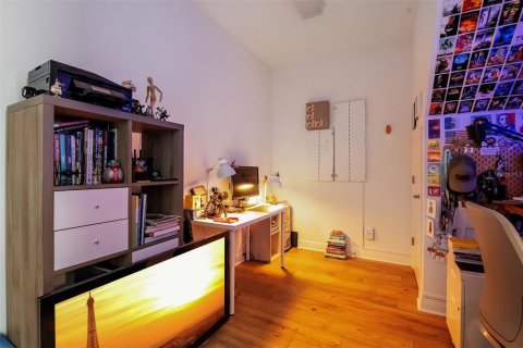 Townhouse in Orlando, Florida 2 bedrooms, 152.73 sq.m. № 2227423 - photo 17