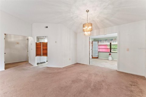 Casa en venta en Dade City, Florida, 2 dormitorios, 160.91 m2 № 1909090 - foto 8