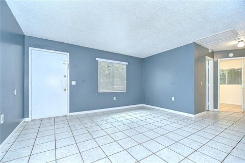 House in Zephyrhills, Florida 3 bedrooms, 98.1 sq.m. № 1819508 - photo 4
