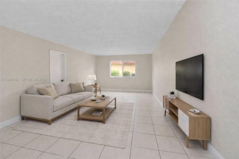 Квартира в Майами-Гарденс, Флорида 2 спальни, 91.97м2 № 2049043