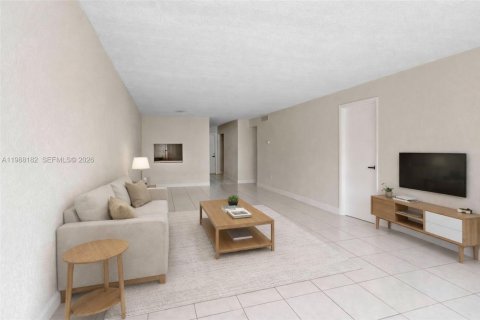 Снять в аренду квартиру в Майами-Гарденс, Флорида 2 спальни, 91.97м2, № 2049043 - фото 2