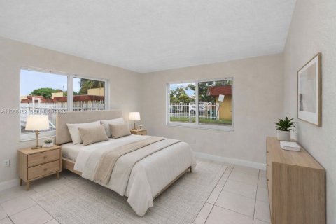 Снять в аренду квартиру в Майами-Гарденс, Флорида 2 спальни, 91.97м2, № 2049043 - фото 3