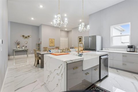Casa en venta en Winter Garden, Florida, 4 dormitorios, 329.15 m2 № 2356195 - foto 11