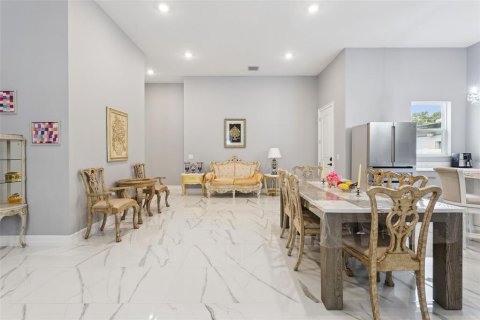 Casa en venta en Winter Garden, Florida, 4 dormitorios, 329.15 m2 № 2356195 - foto 14