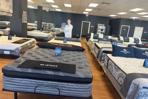 Propiedad comercial en alquiler en Jensen Beach, Florida, 16273.69 m2 № 1553728 - foto 2