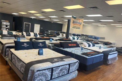 Propiedad comercial en alquiler en Jensen Beach, Florida, 16273.69 m2 № 1553728 - foto 3